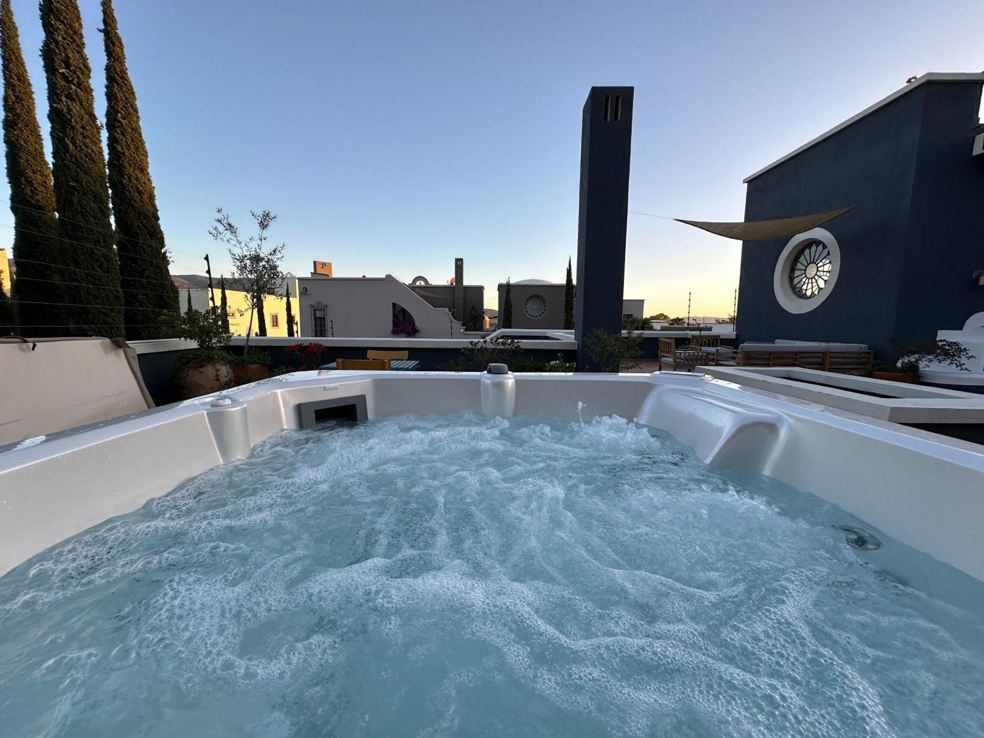 Rooftop Jacuzzi! Country-Style 4 Bedroom Cottage San Miguel de Allende Exteriér fotografie